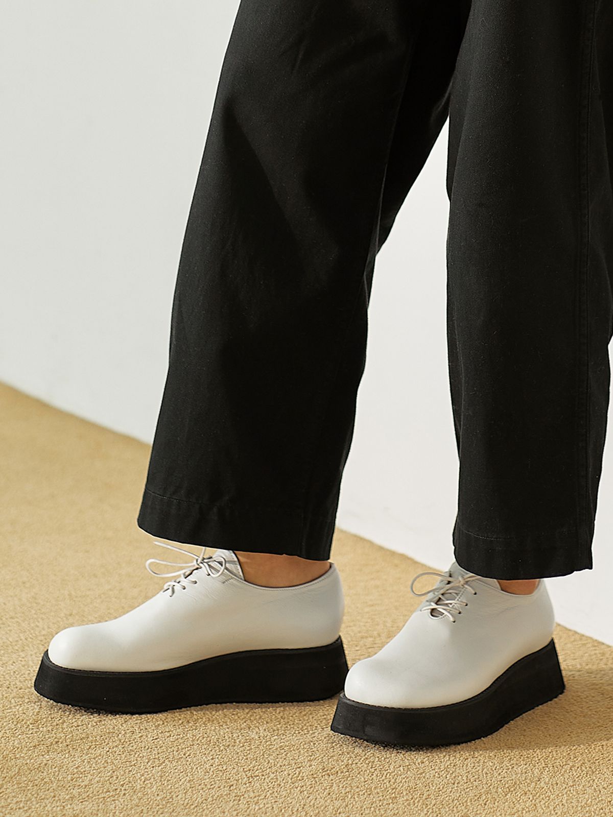 바이언스(BYEUUNS) BLP21212 PEBBLE HIGH LOAFER/2COLOR