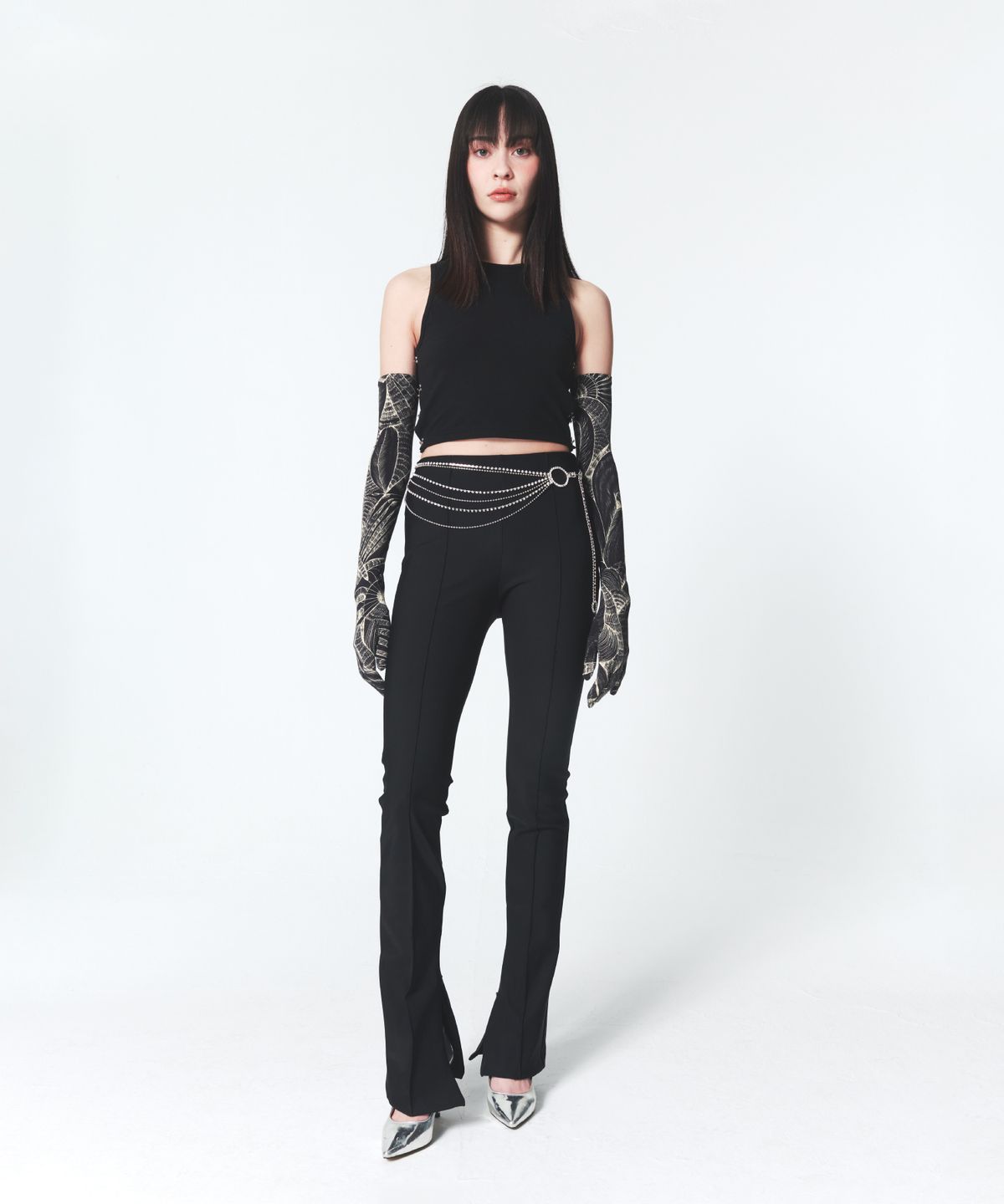 인프랩(INPREP) Hook N Eye Tank Top Black