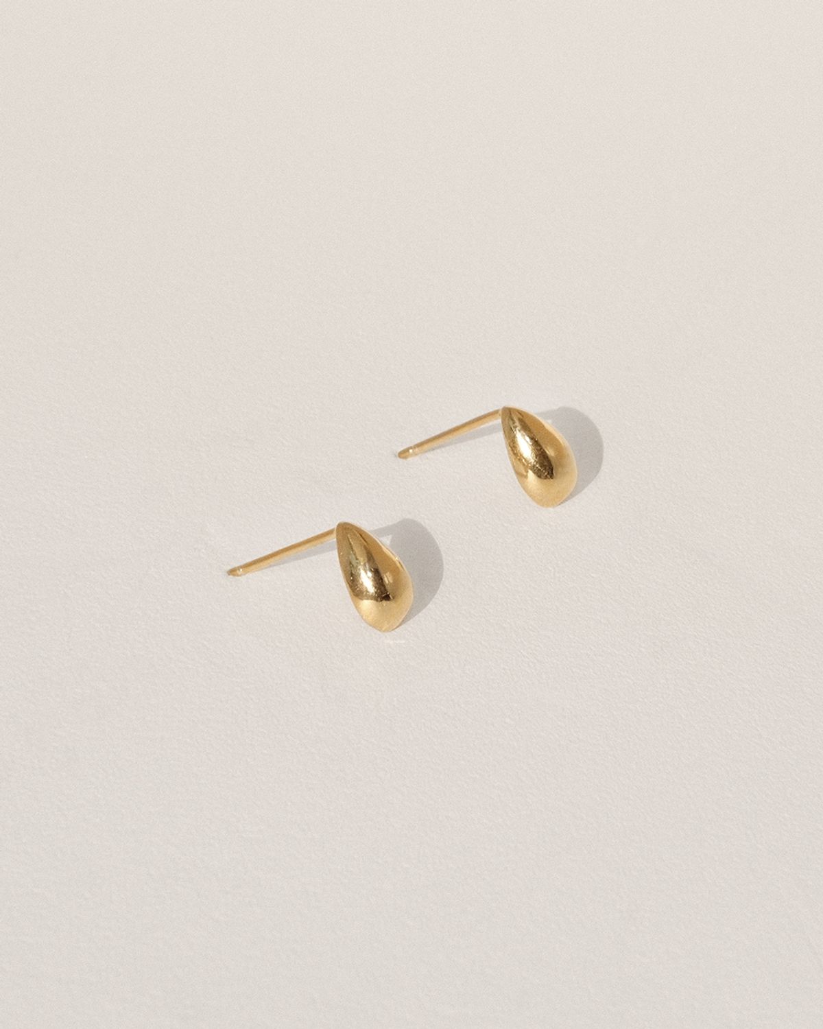 어나더레이어(ANOTHERLAYER) Mini Egg Earring (silver925)(2color)