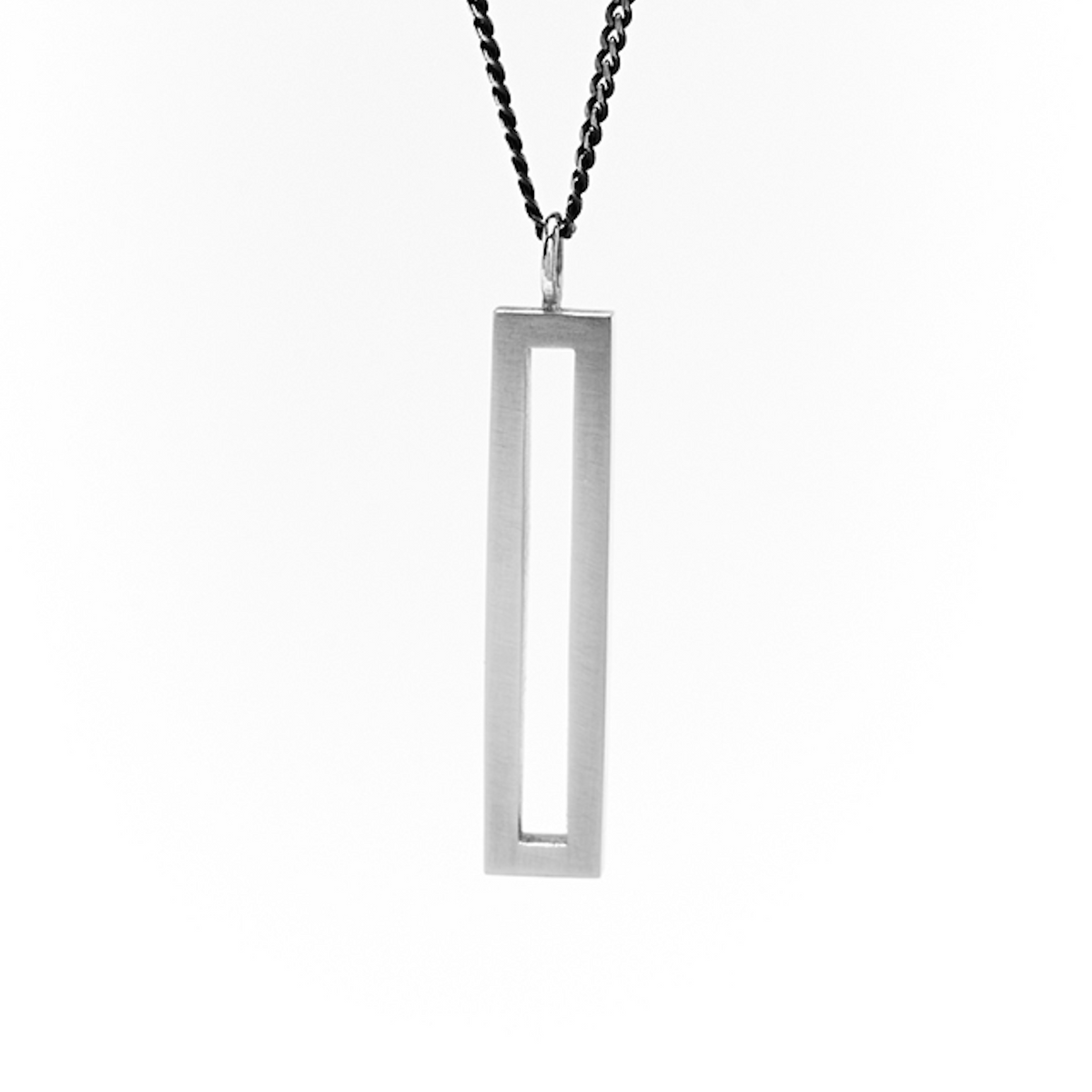 오버더라인(OVER THE LINE) Bold line Bar Pendant