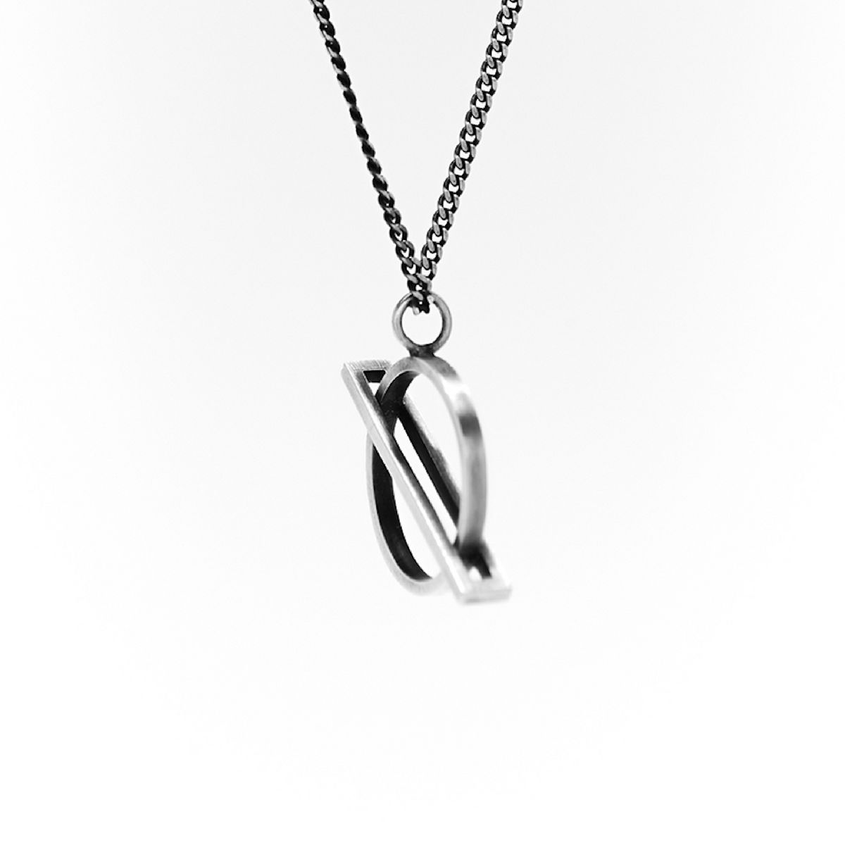 오버더라인(OVER THE LINE) Bold line Oval Pendant