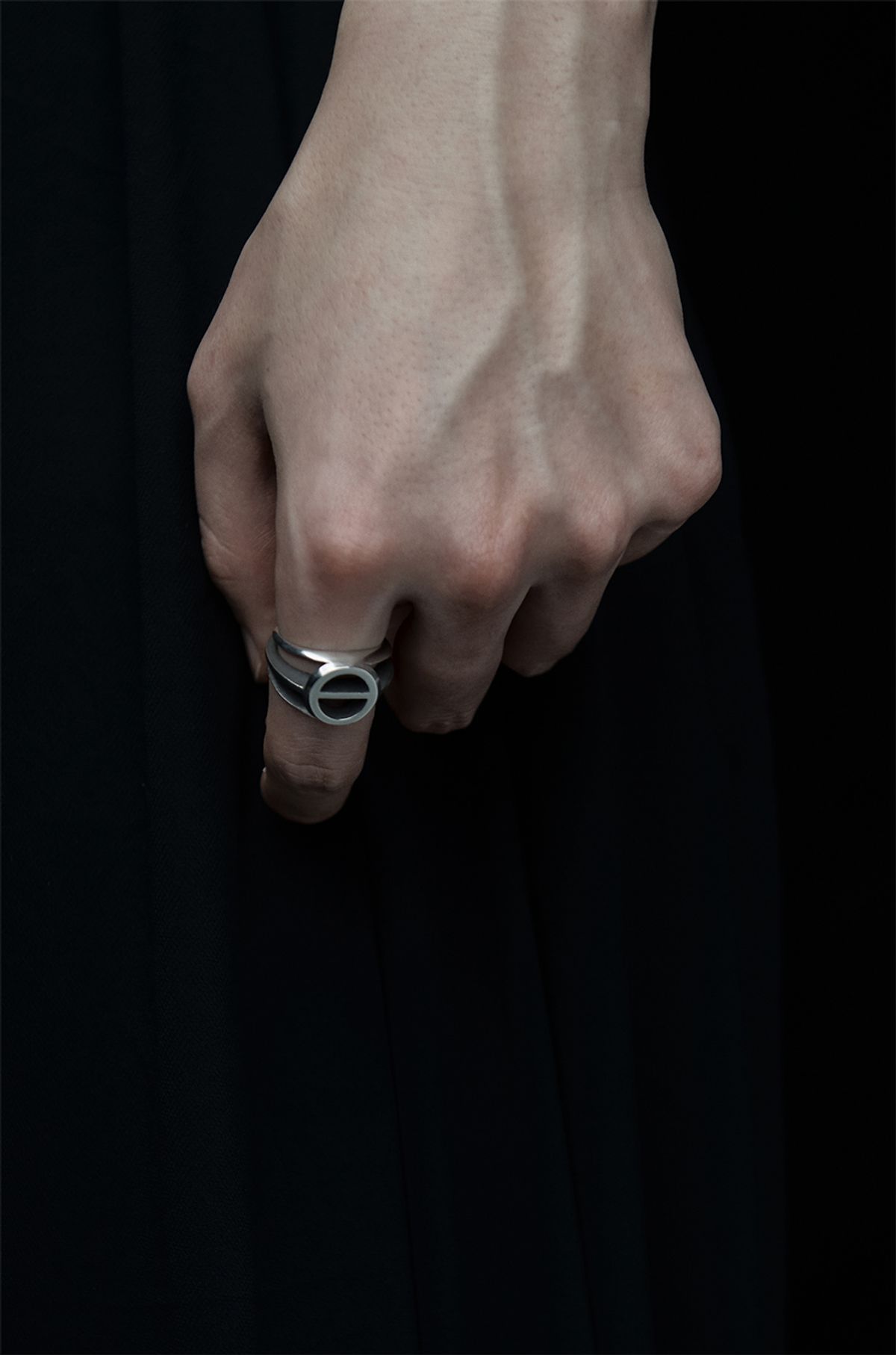 오버더라인(OVER THE LINE) Bold line Circle Ring