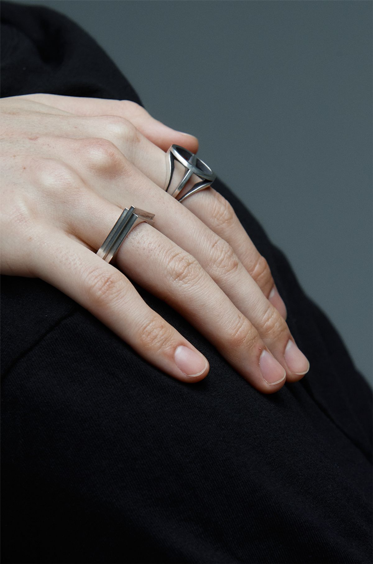 오버더라인(OVER THE LINE) Bold line Oval Ring