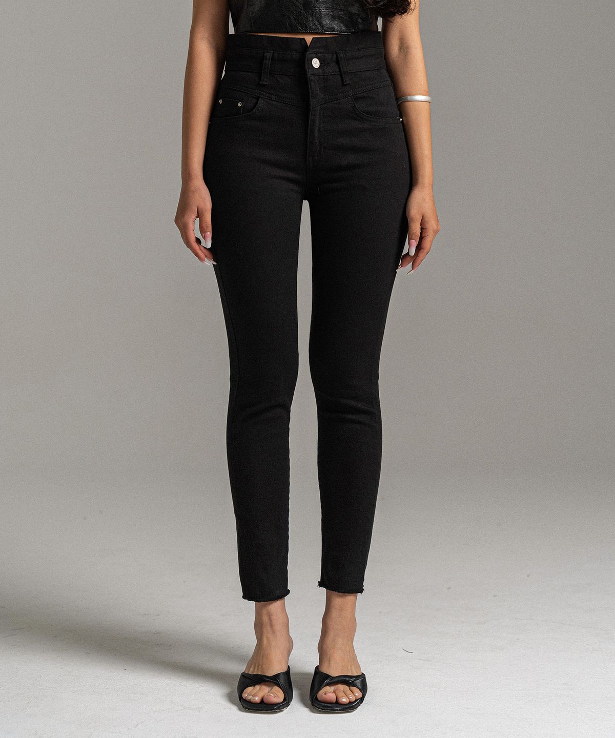 판도라핏(PANDORAFIT) [SLIM] Weekend Jeans Black