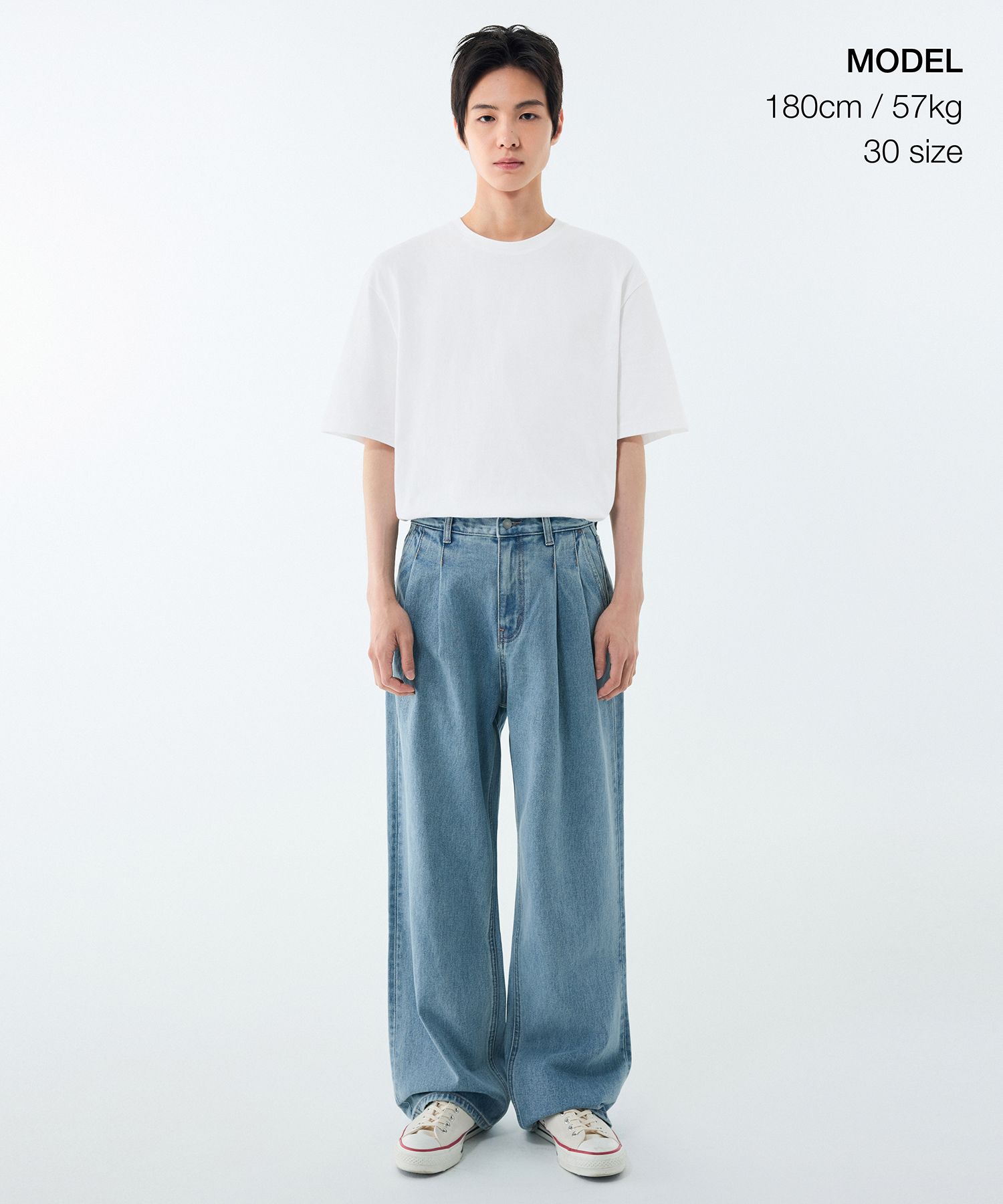 MUSINSA | MUSINSA STANDARD Two Tuck Wide Denim Pants [Light Indigo]