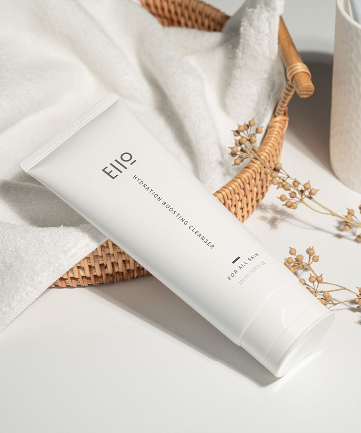 이아이오(EIIO) 하이드레이션 부스팅 클렌져 150ml