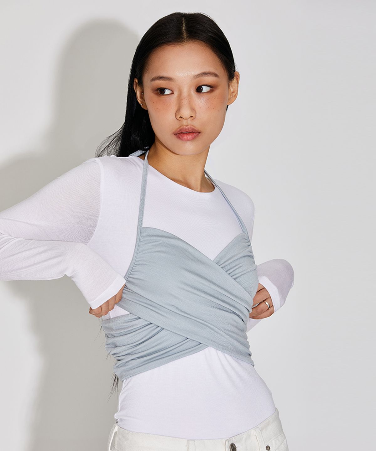 탑걸(TOPGIRL) SOFT TENCEL OVER WRAP HALTER CROP TOP_T216TP124