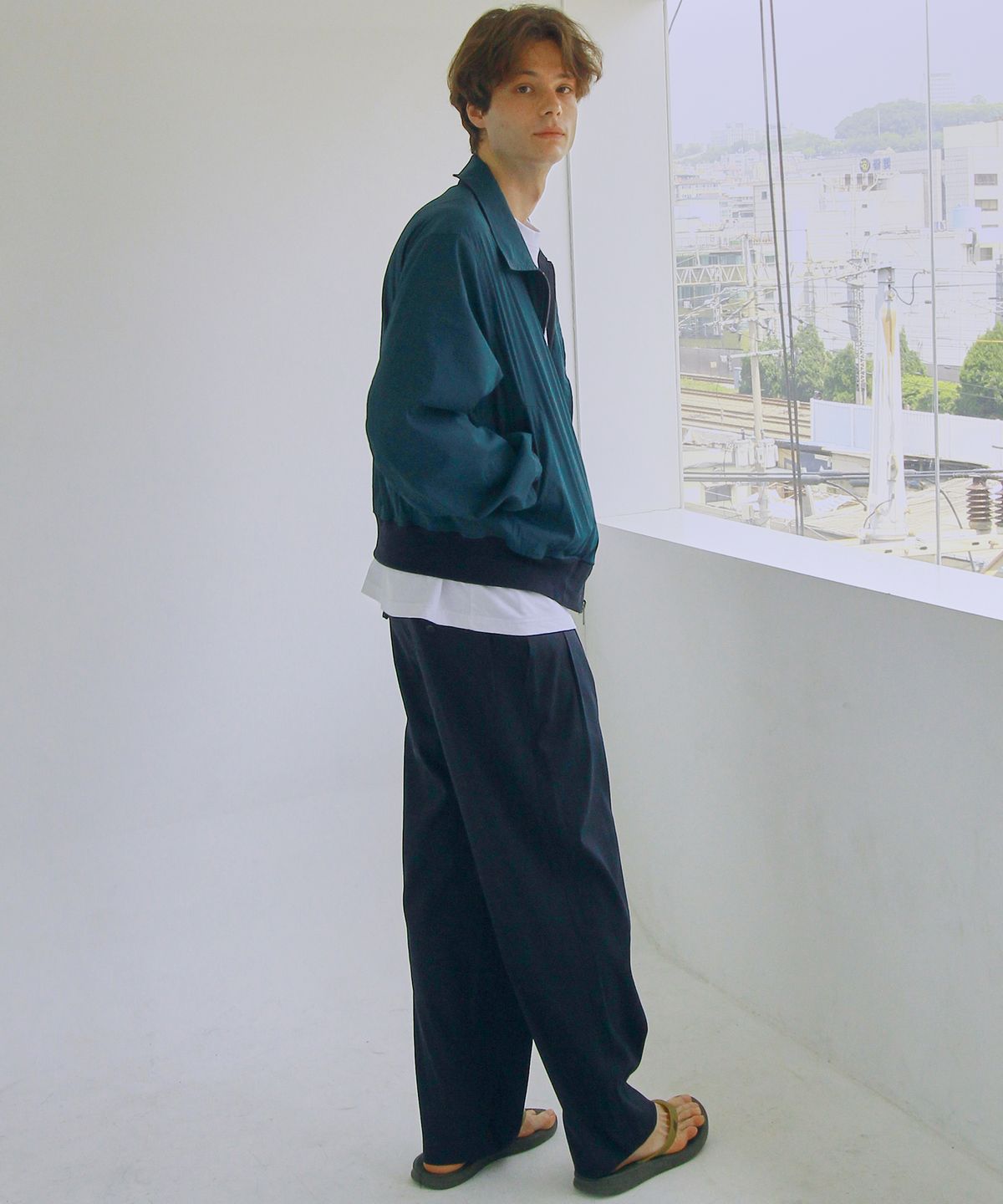 필로비스놑(FILOBISKNOT) 리버시블 나일론 스판 셋업 블루종 [다크그린]