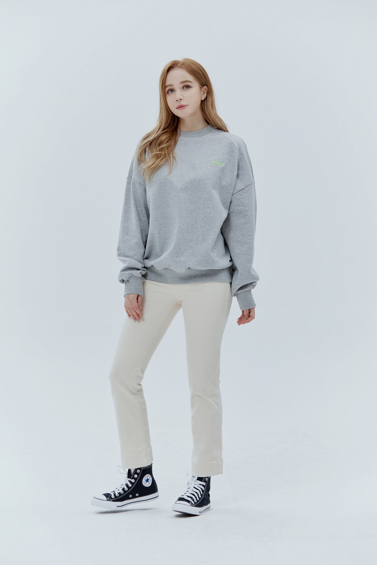베스띠또(VESTITO) DIETRO LOGO GRANDE(뒷판 레이어 빅 로고 맨투맨)