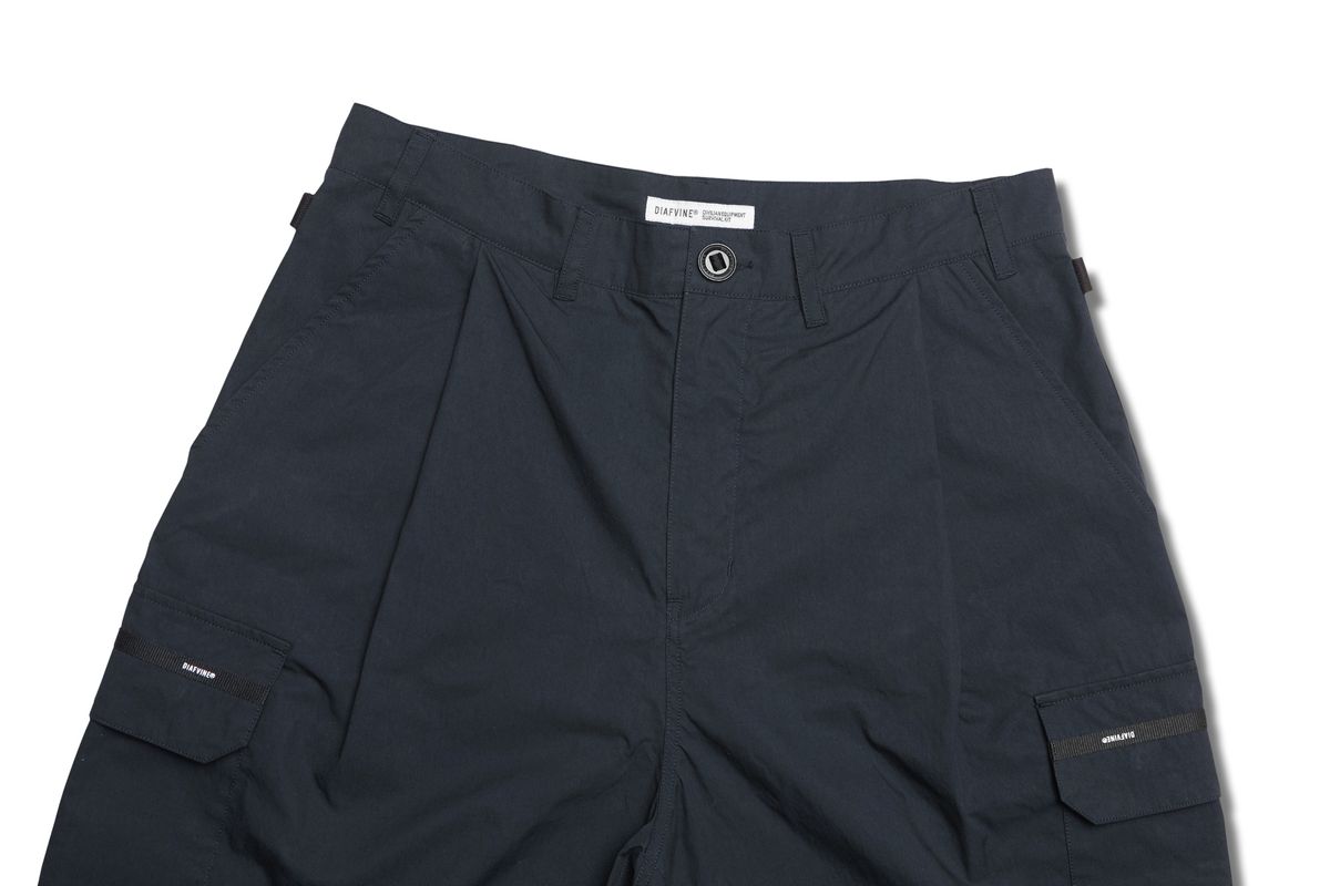 디아프바인(DIAFVINE) DV22SPT.664 ONE TUCK CARGO W.FIT TROUSERS -Navy-