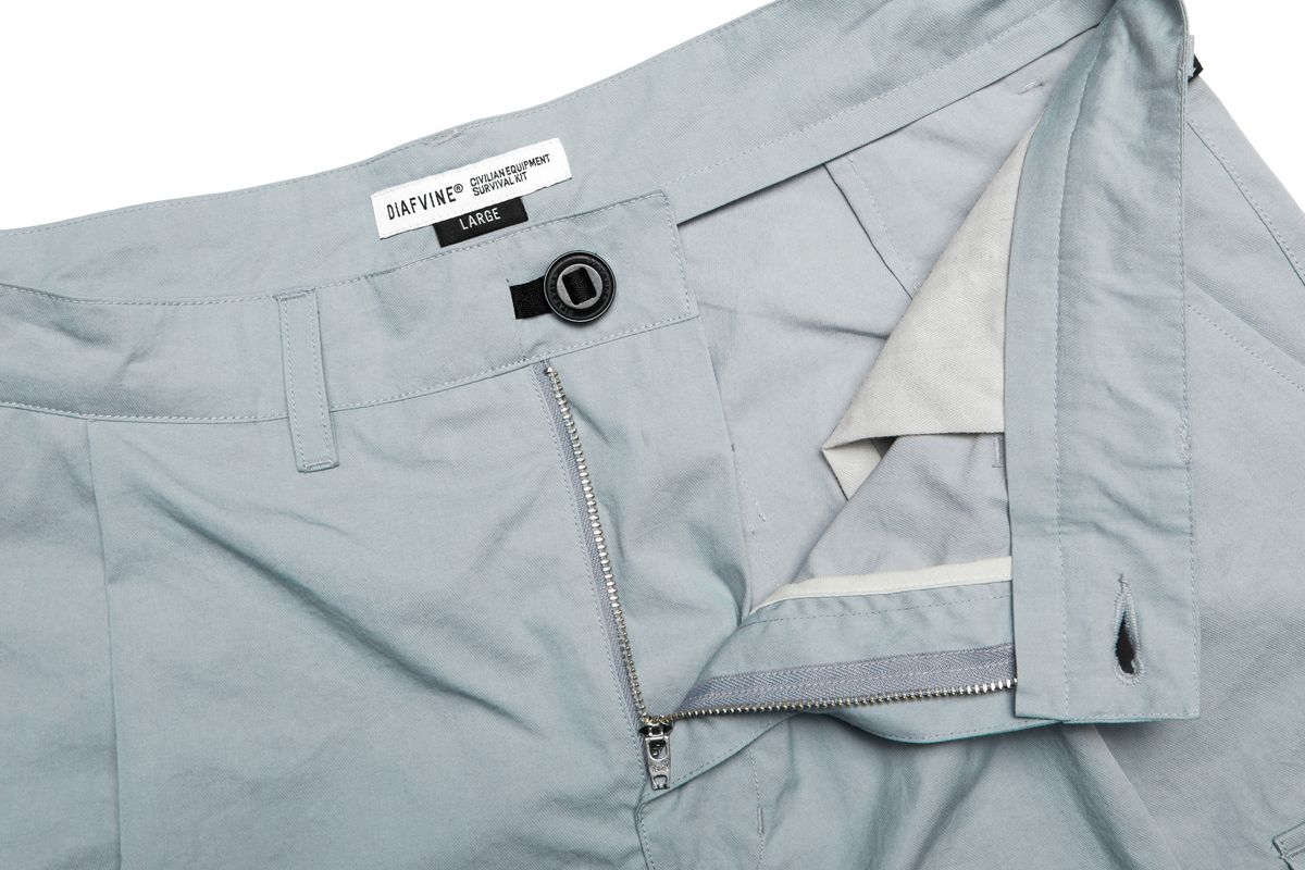 디아프바인(DIAFVINE) DV22SPT.664 ONE TUCK CARGO W.FIT TROUSERS -Light Gray-
