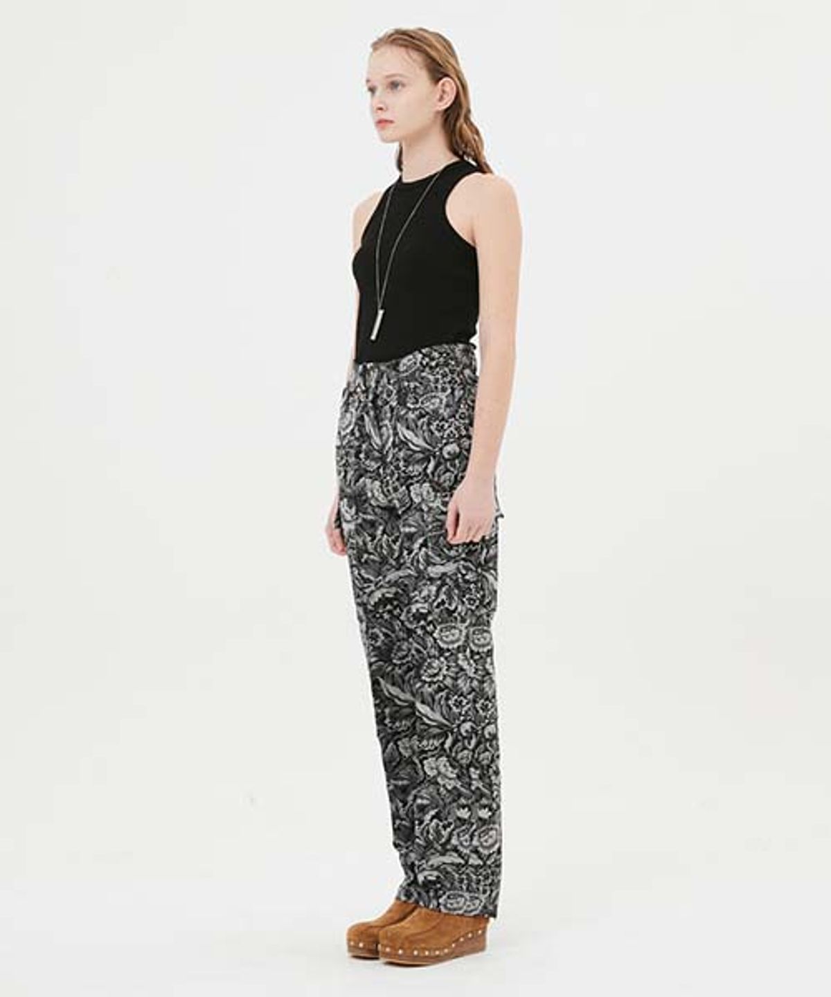 문선(MOONSUN) Elie 2-Way Zip Cargo Pants [Black Flower]