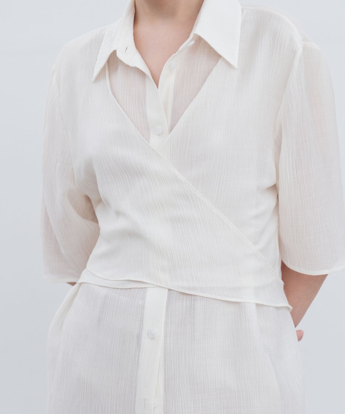 리이(RE RHEE) WRAP WAIST SHIRRED BLOUSE WH