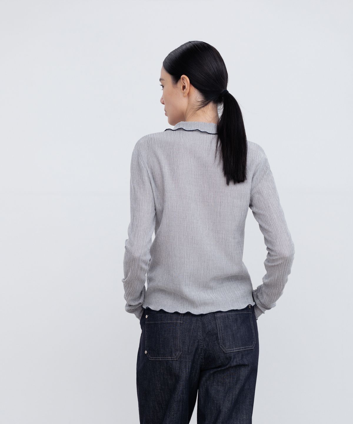리이(RE RHEE) LETTUCE HEM BLOUSE TOP