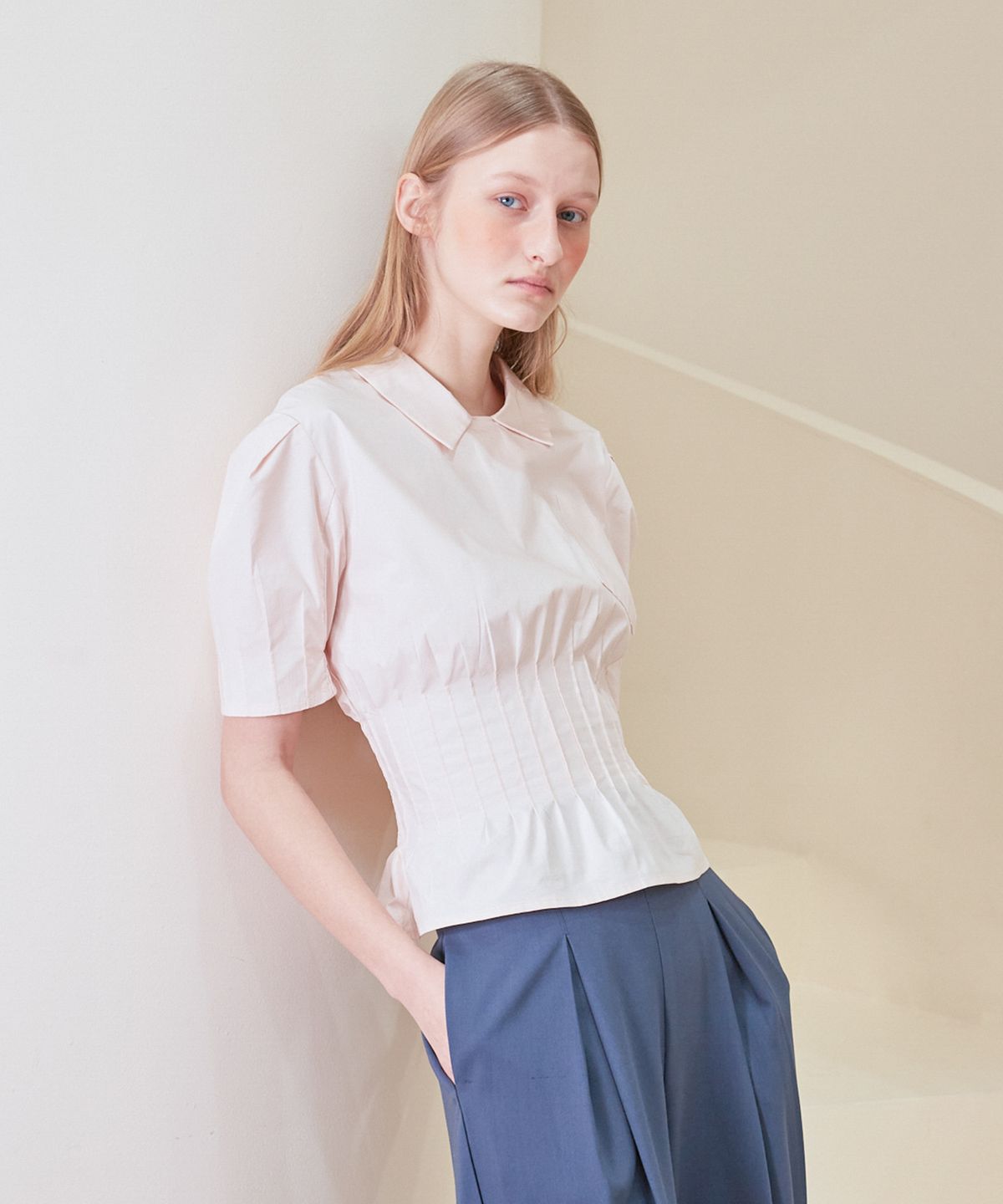 바이탈싸인(VITALSIGN) [LINE] Pintuck Pocket Blouse (Light Pink)