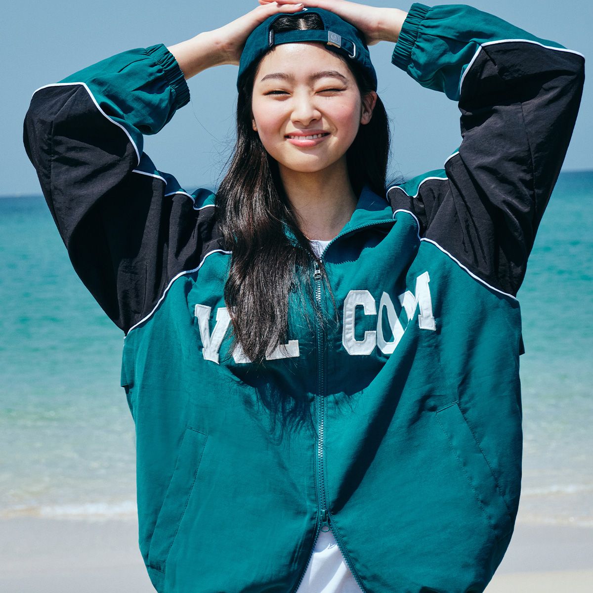 볼컴(VOLCOM) 레트로 유니버시티 배색 점퍼(3 COLOR)