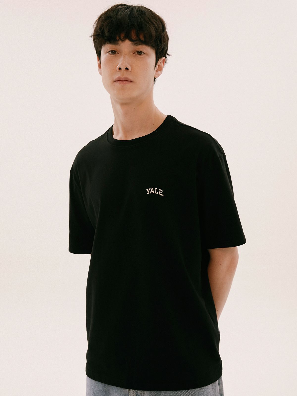 예일(YALE) SMALL ARCH T-SHIRT NAVY