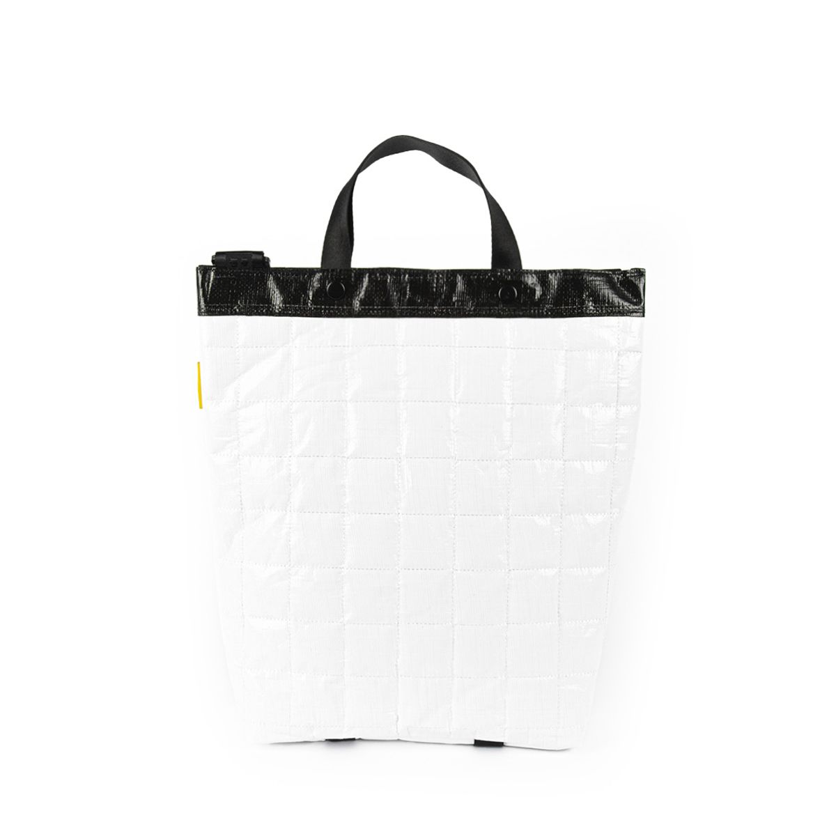 제리백(JERRYBAG) 타폴린 퀼팅 토트백 화이트