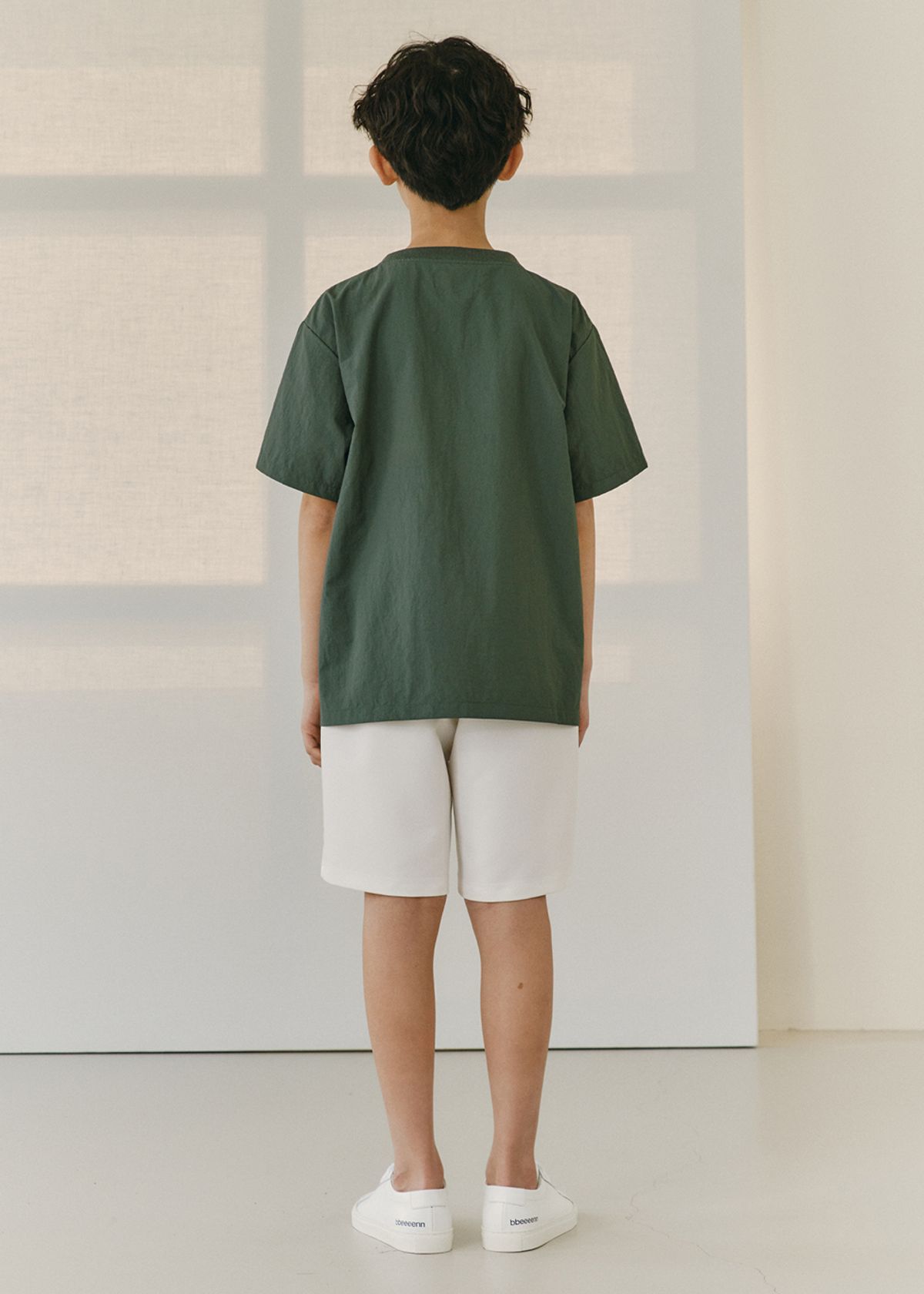 벤(BBEEEENN) 컴피 수트 하프 팬츠_화이트