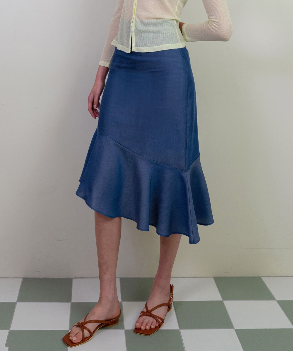 레트흐드레뚜왈(LETTRE DE LE TOILE) Asymmetric flare skirt (Lilac)