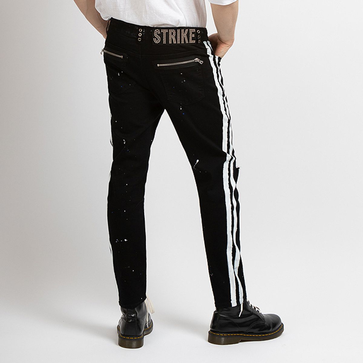 스트라이크(STRIKE) 더블 라인 스플래터 지퍼 포켓 아일릿 진 (BLACK)