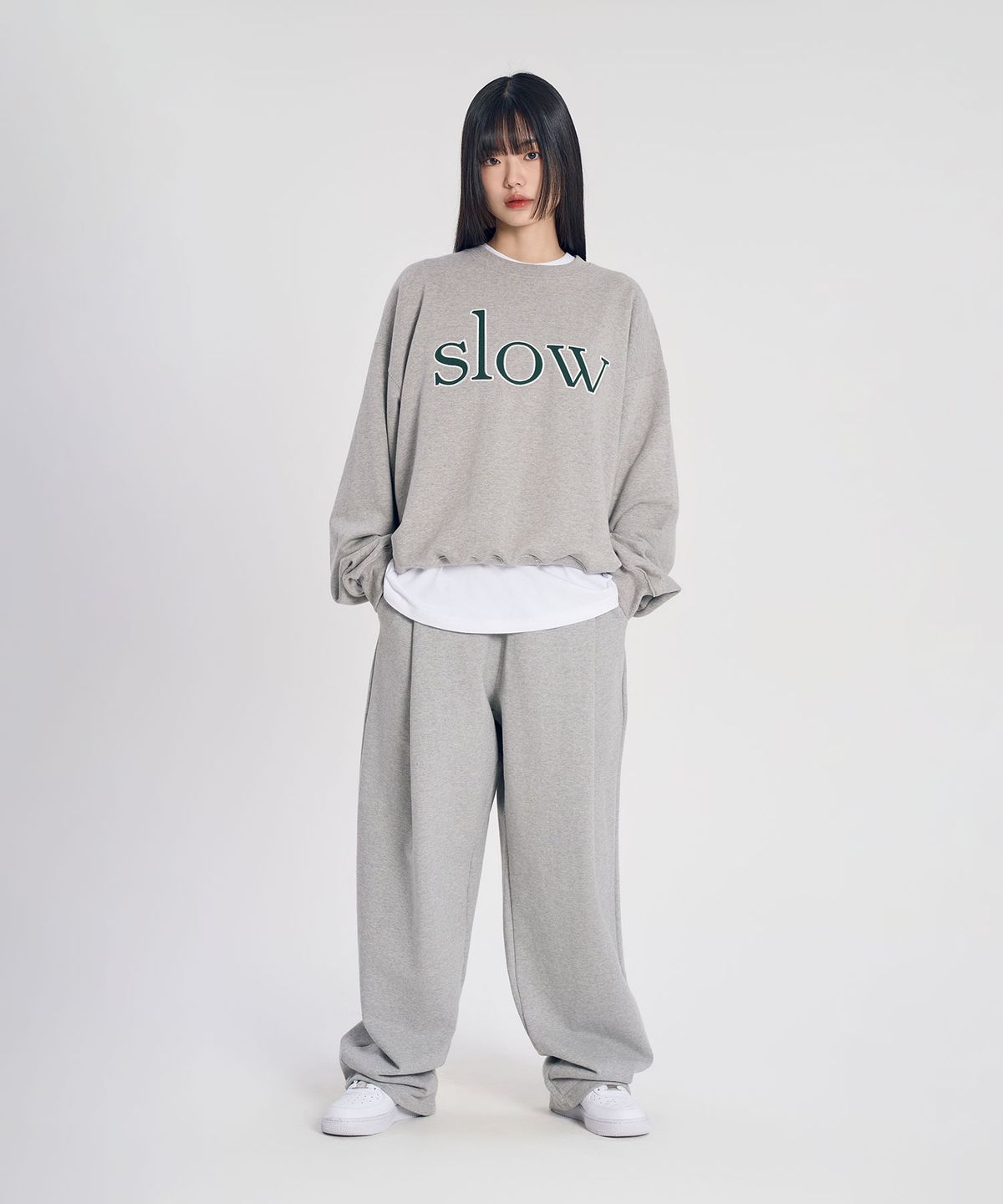 슬로우 레코드 하우스(SLOW RECORD HOUSE) 원턱 스웻 팬츠 - 2 COLOR