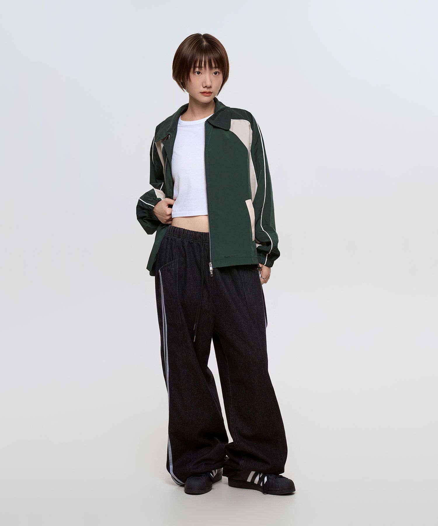 ◇SLOW RECORD HOUSE◇ Nylon one-tuck pants coating black Studio Nicholson Tuck Curved Tapered Pant Black