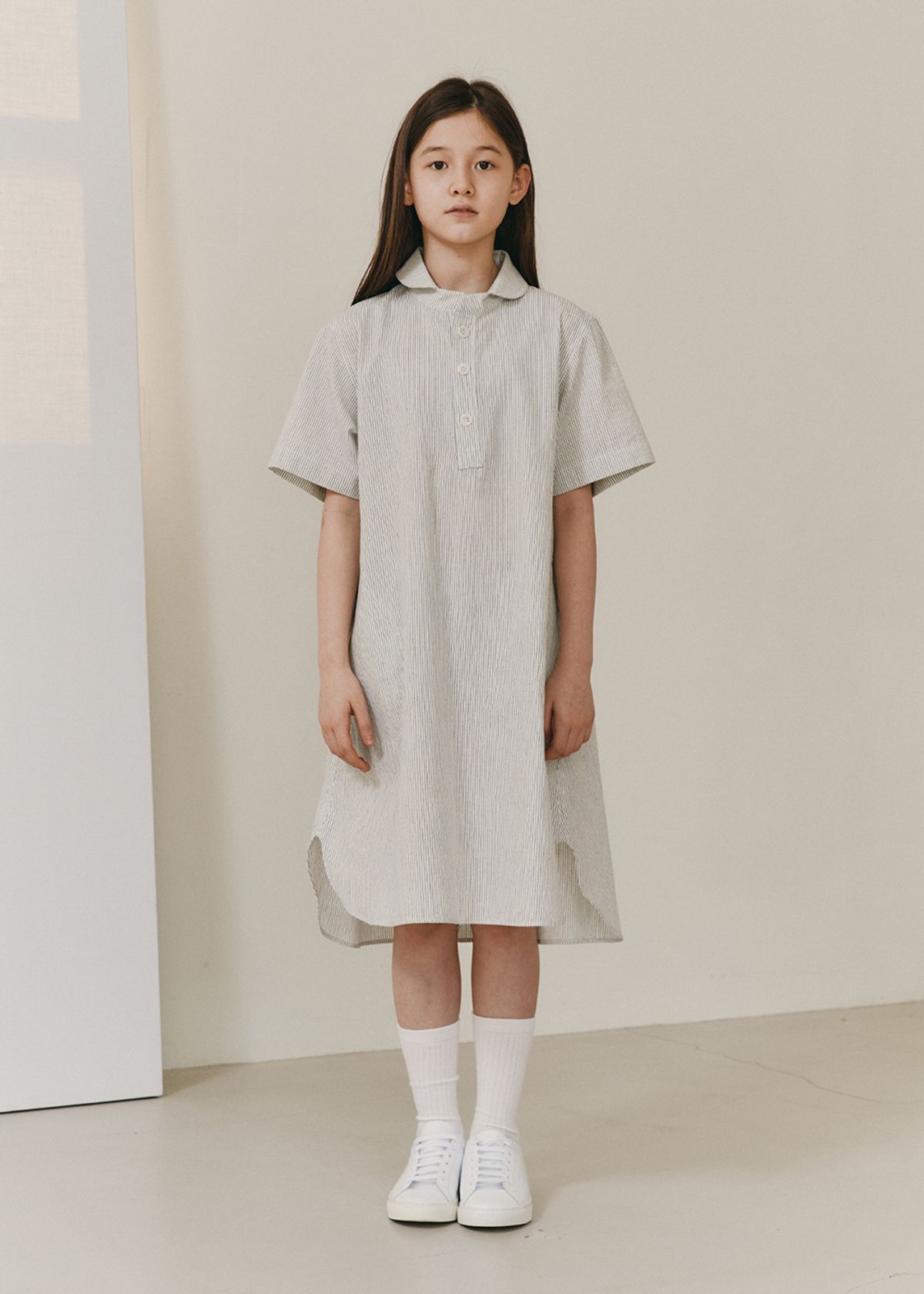 벤(BBEEEENN) 라운드 카라 셔츠 드레스_스트라이프