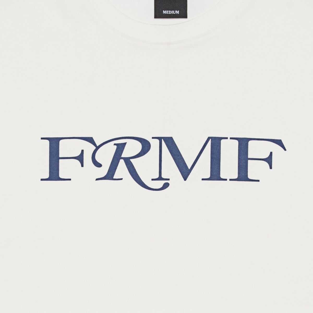 프레임 오프(FRAME OFF) FRMF 시그니처 반팔티_ 화이트