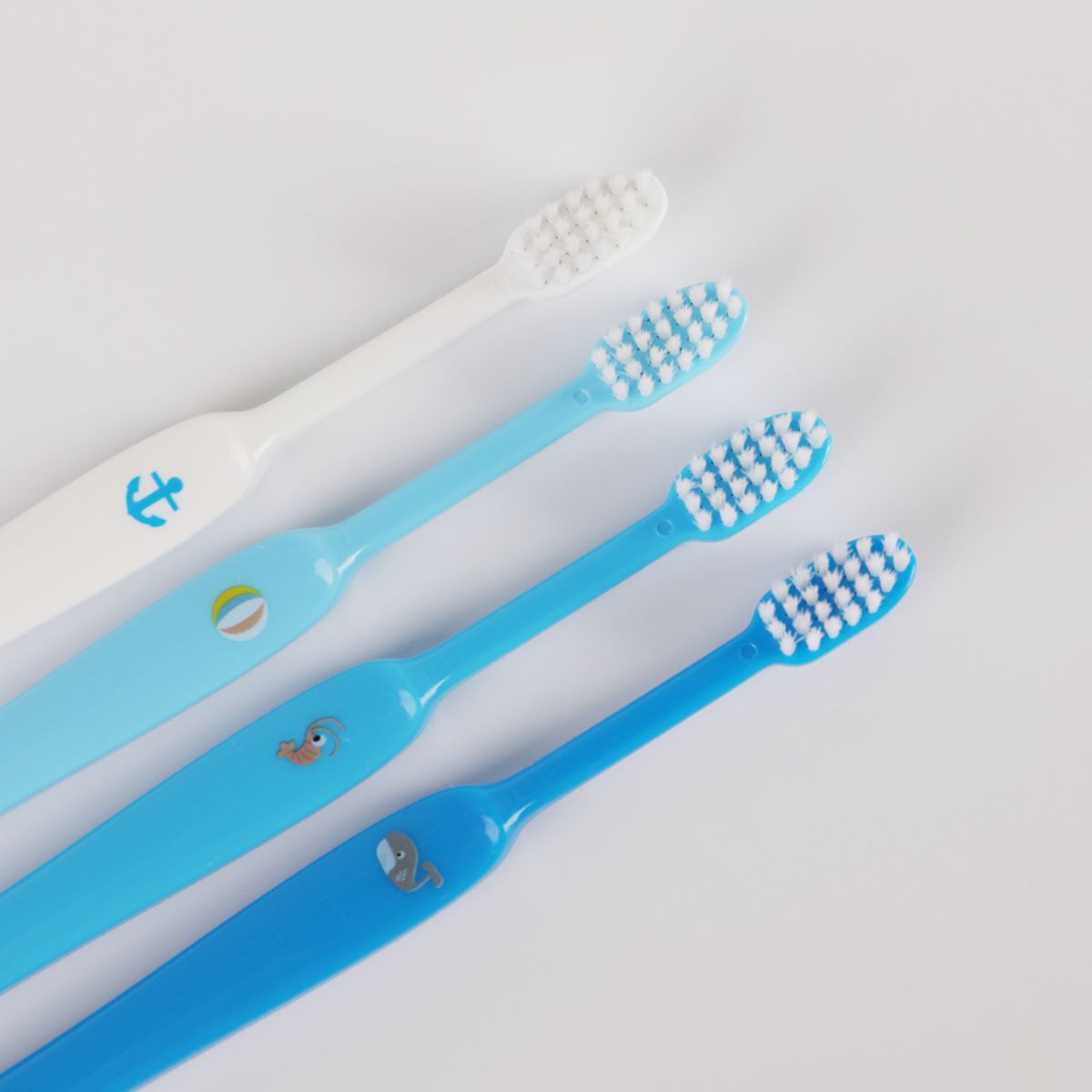 노르디코(NORDICO) 킨더칫솔 10개 바닷 속 친구의 여름이야기 블루에디션
