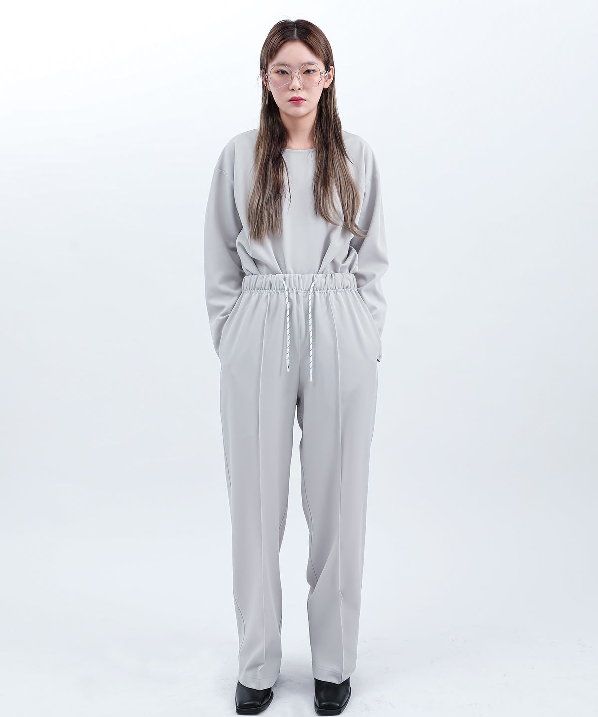 씨웨어 바이 더 지니어스(C WEAR BY THE GENIUS) 릴랙스드 핏 우븐 티셔츠 쿨 그레이