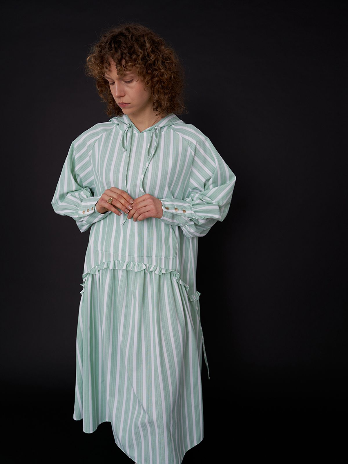 비먼(VIMUN) hooded maxi dress_green