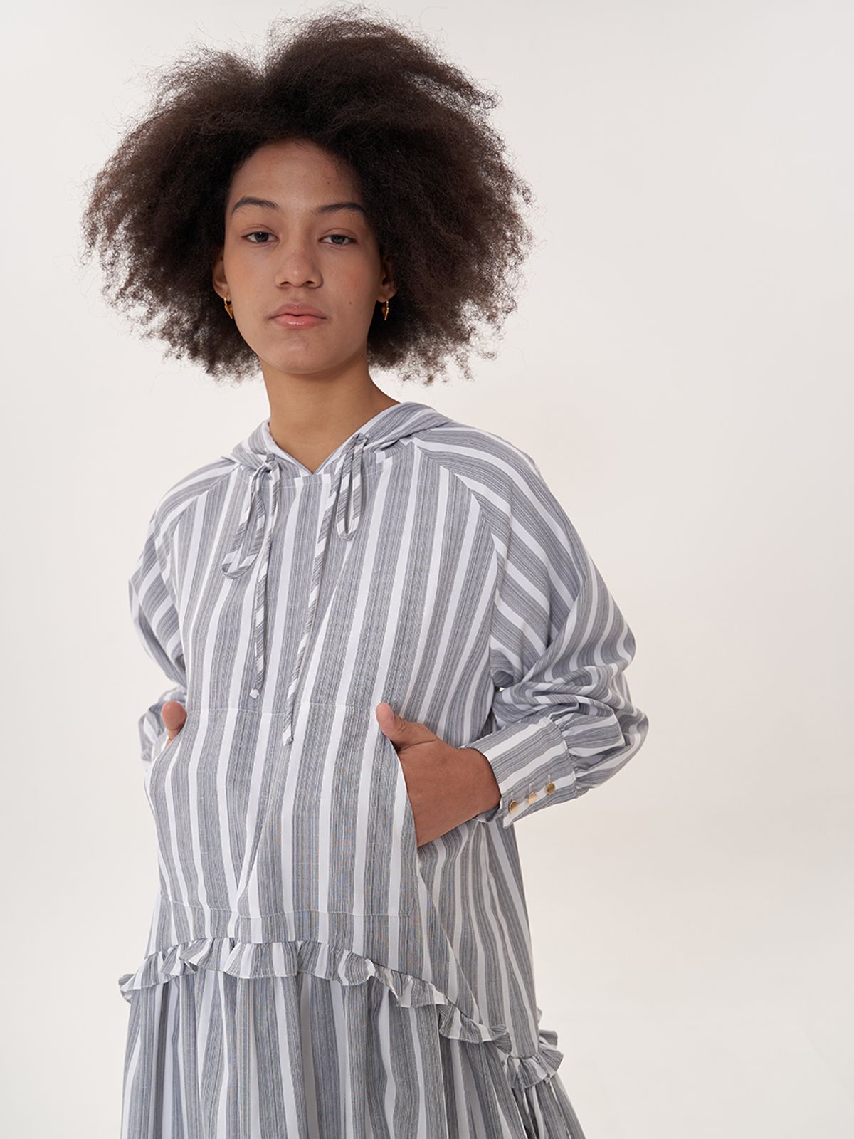 비먼(VIMUN) hooded maxi dress_black stripe