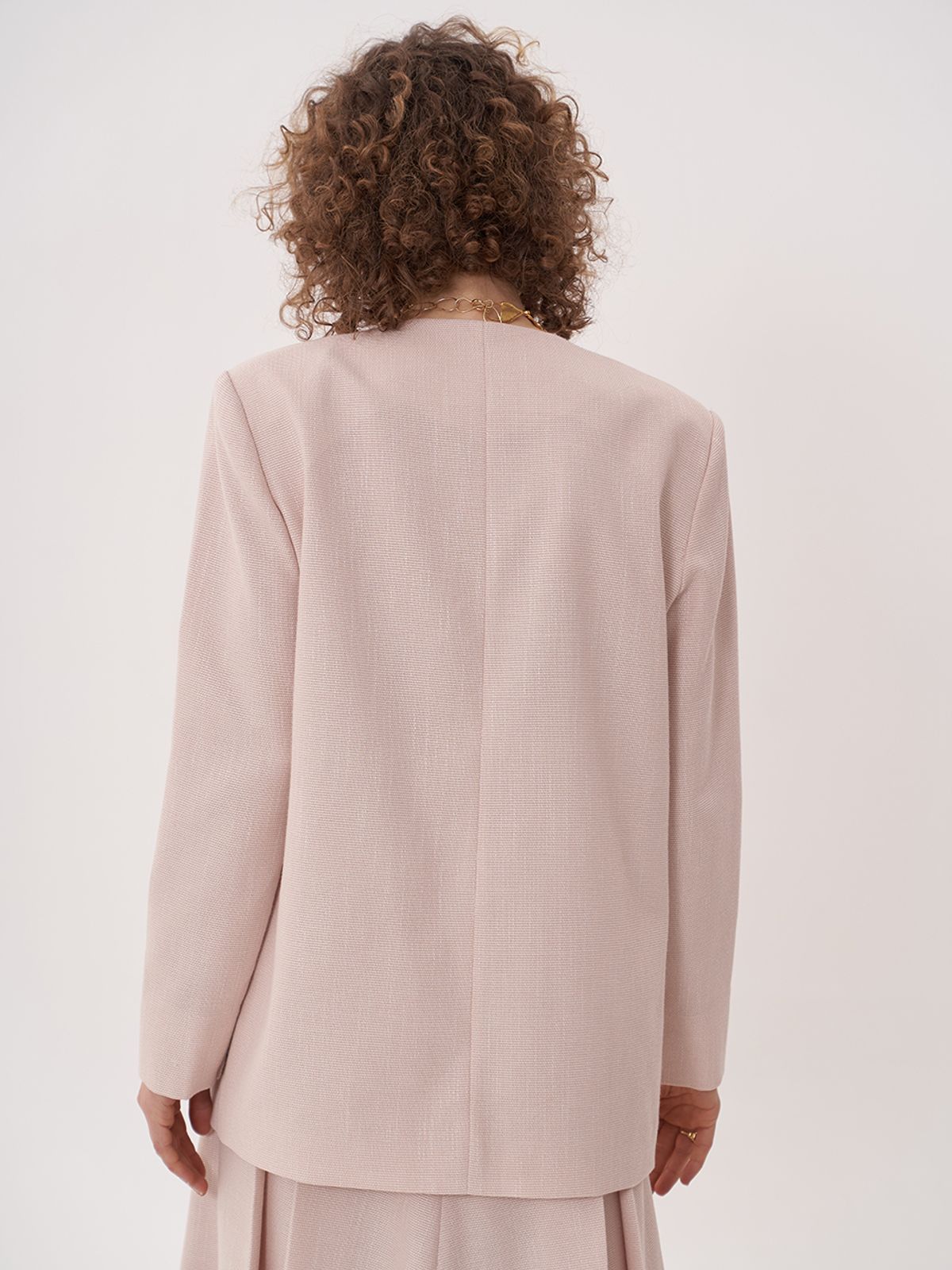 비먼(VIMUN) v-neck oversized jacket_salmon