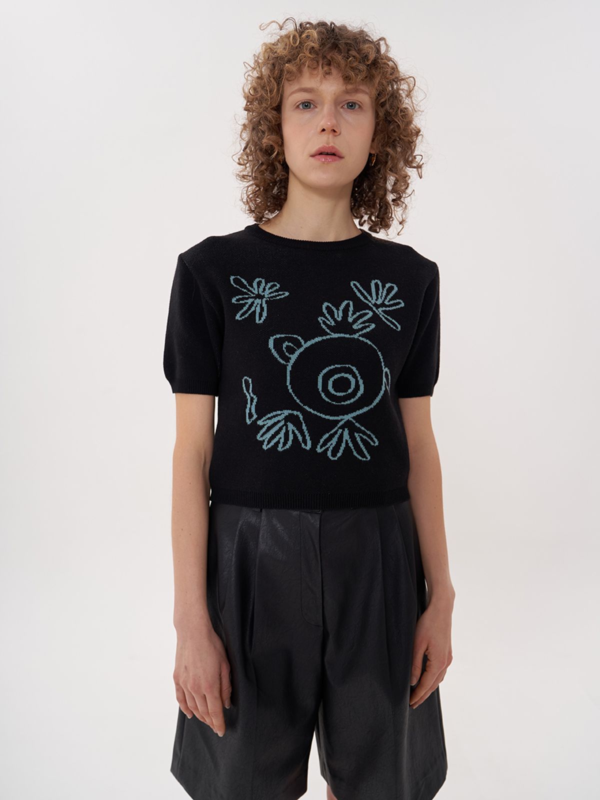 비먼(VIMUN) jacquard crop knit_black