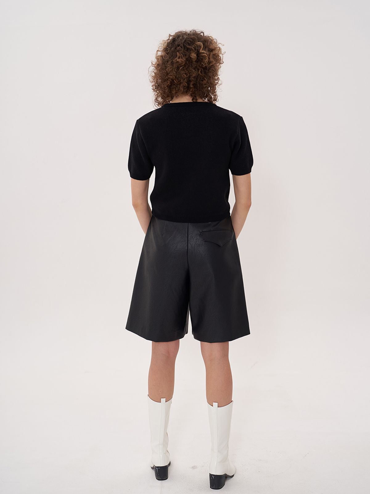 비먼(VIMUN) jacquard crop knit_black