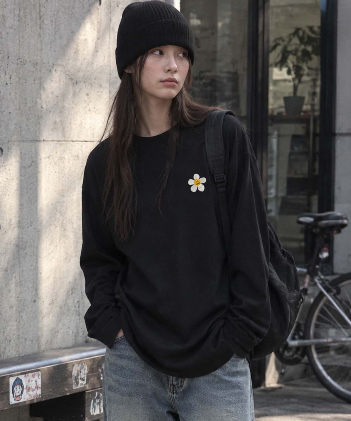 그레이버(GRAVER) [UNISEX]플라워도트 자수 롱슬리브_2color