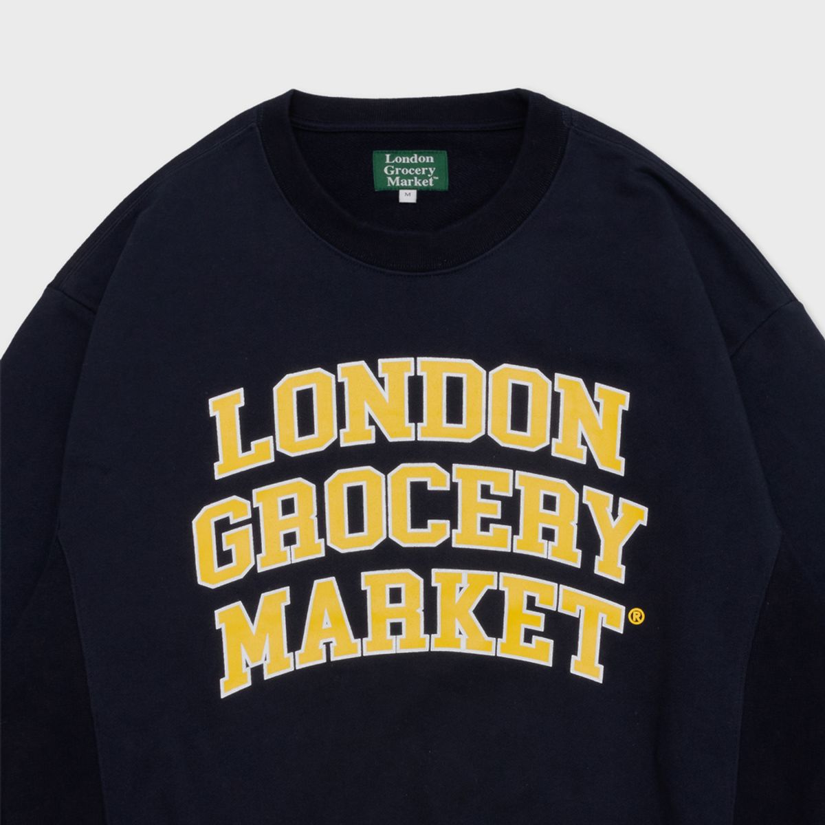 런던그로서리마켓(LONDON GROCERY MARKET) College Logo Heavyweight Sweatshirt (Navy)