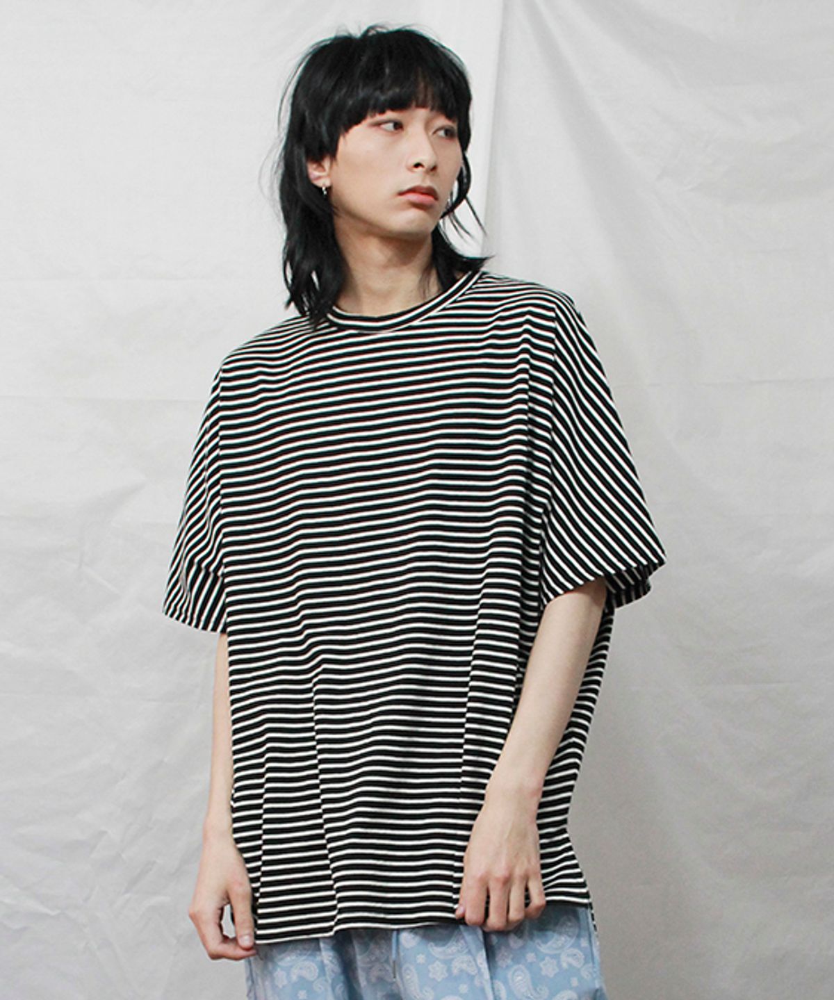 드마크(DEMARC) 돌먼슬리브 박스핏 옆트임티셔츠 스트라이프