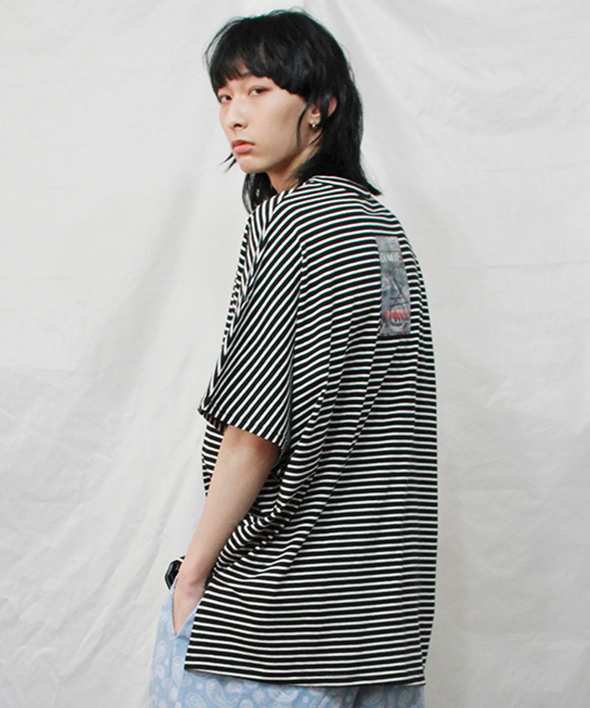 드마크(DEMARC) 돌먼슬리브 박스핏 옆트임티셔츠 스트라이프