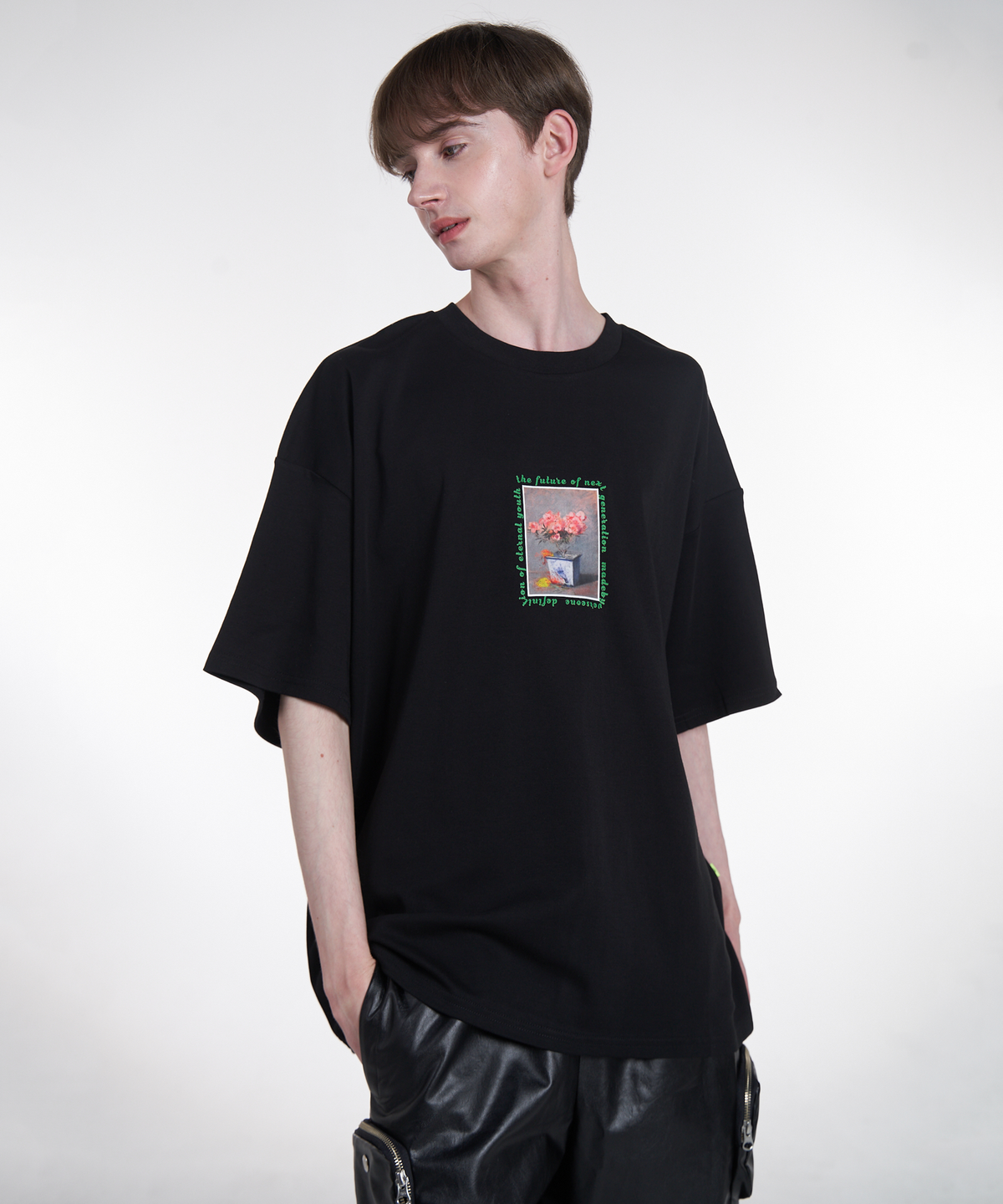 벌스원(VERSE ONE) PHOTO T-SHIRTS #1 BLACK
