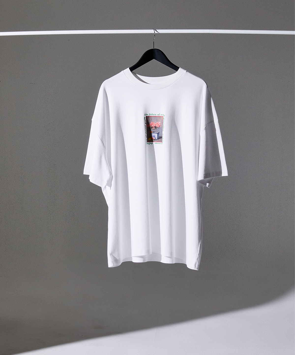 벌스원(VERSE ONE) PHOTO T-SHIRTS #1 WHITE