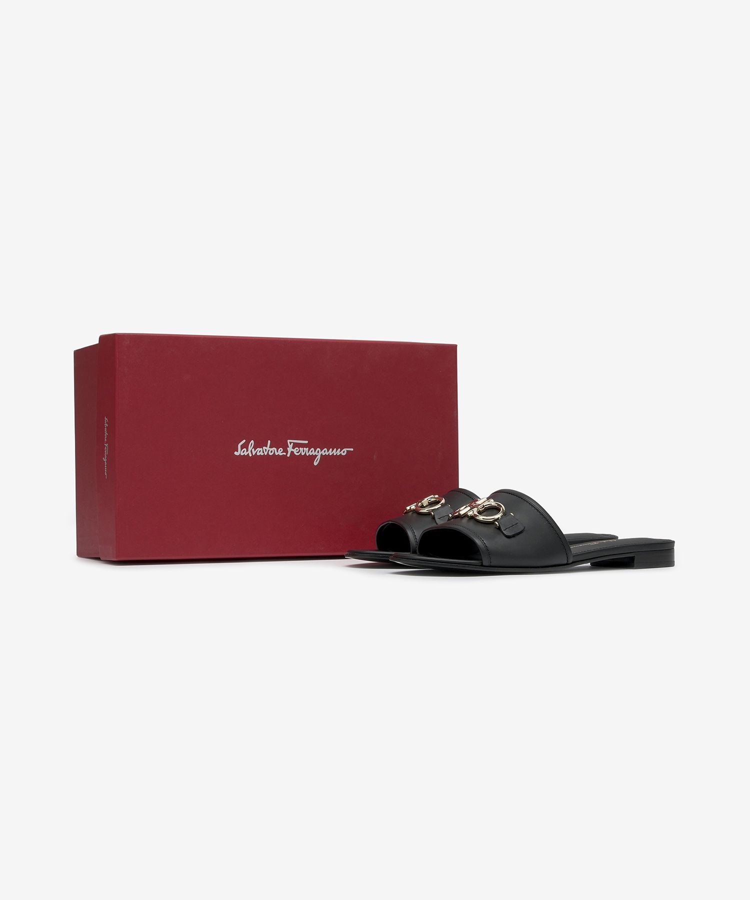 MUSINSA | SALVATORE FERRAGAMO Gancini Rhodes Slide - Black