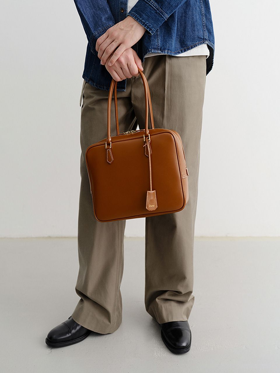 MUSINSA | DUNST FOR WOMEN CLASSIC 28 LEATHER BAG TAN_UDBA5F201CM