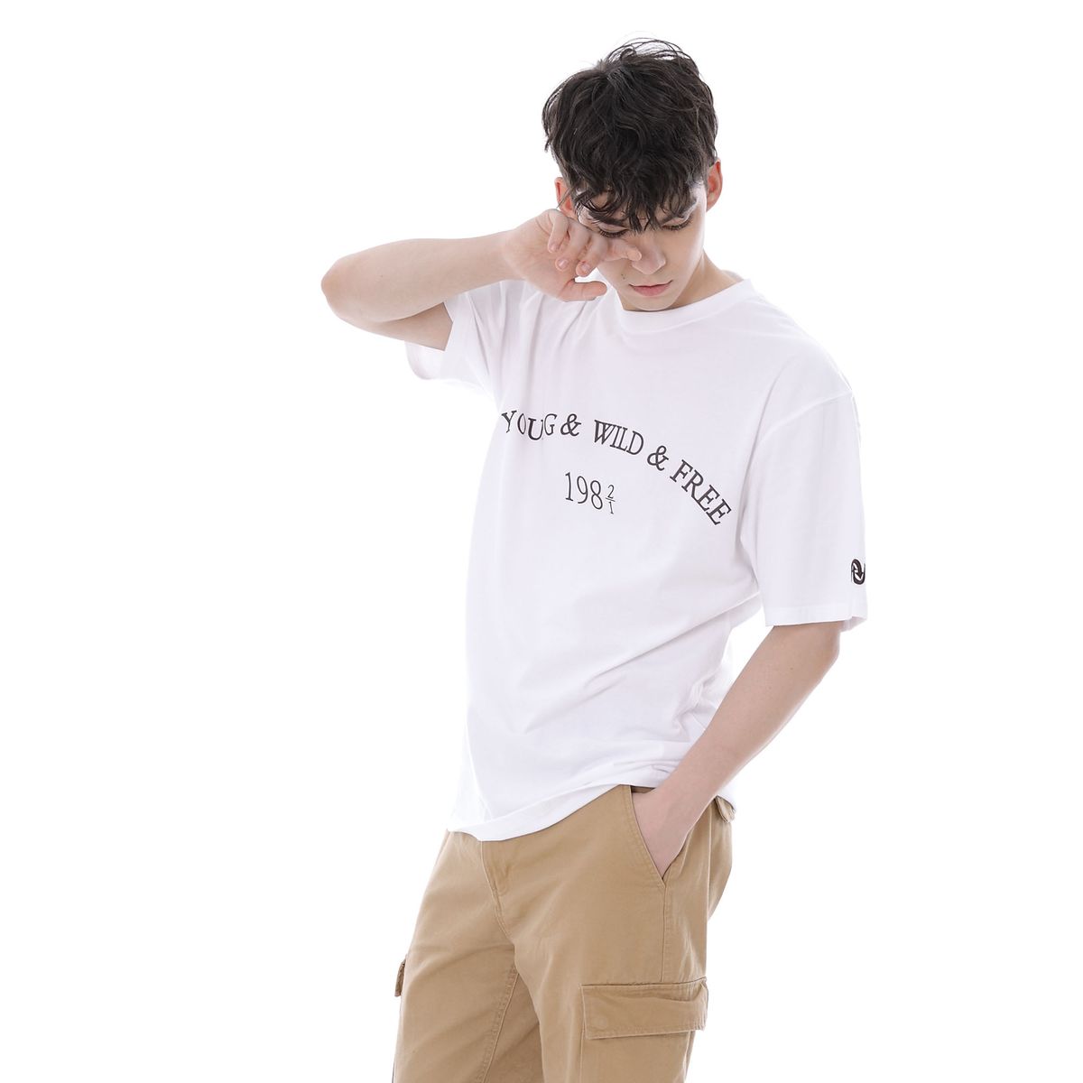 돌키(DORKY) 영앤와일드앤프리 반팔 화이트