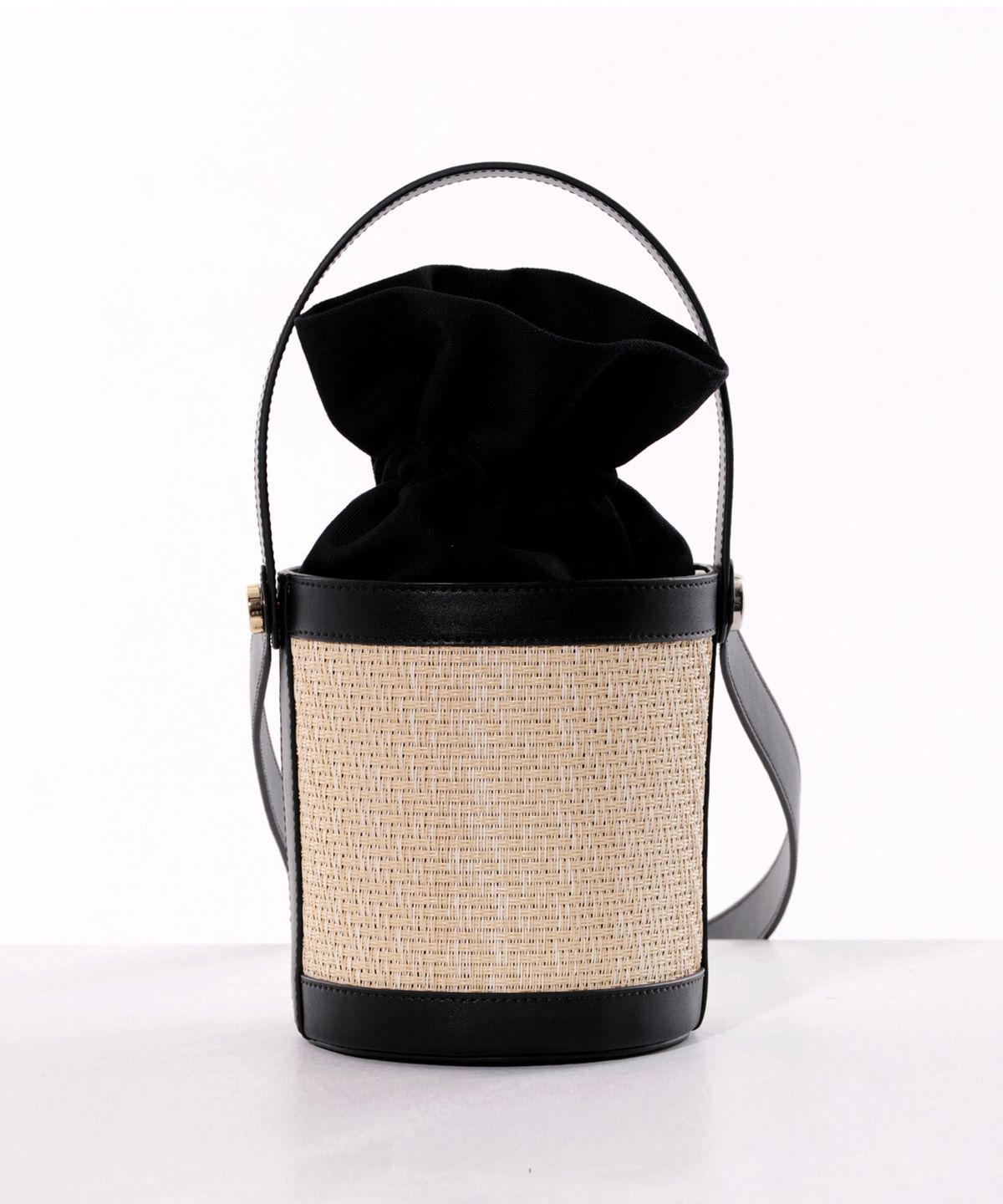 투오(TUO) RATTAN BUCKET MINI BAG - 사이즈 & 후기 | 무신사