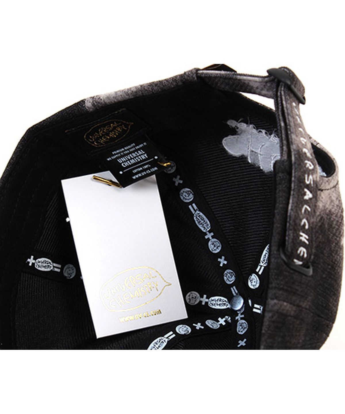 유니버셜 케미스트리(UNIVERSAL CHEMISTRY) Dyed Black Ballcap 나염볼캡
