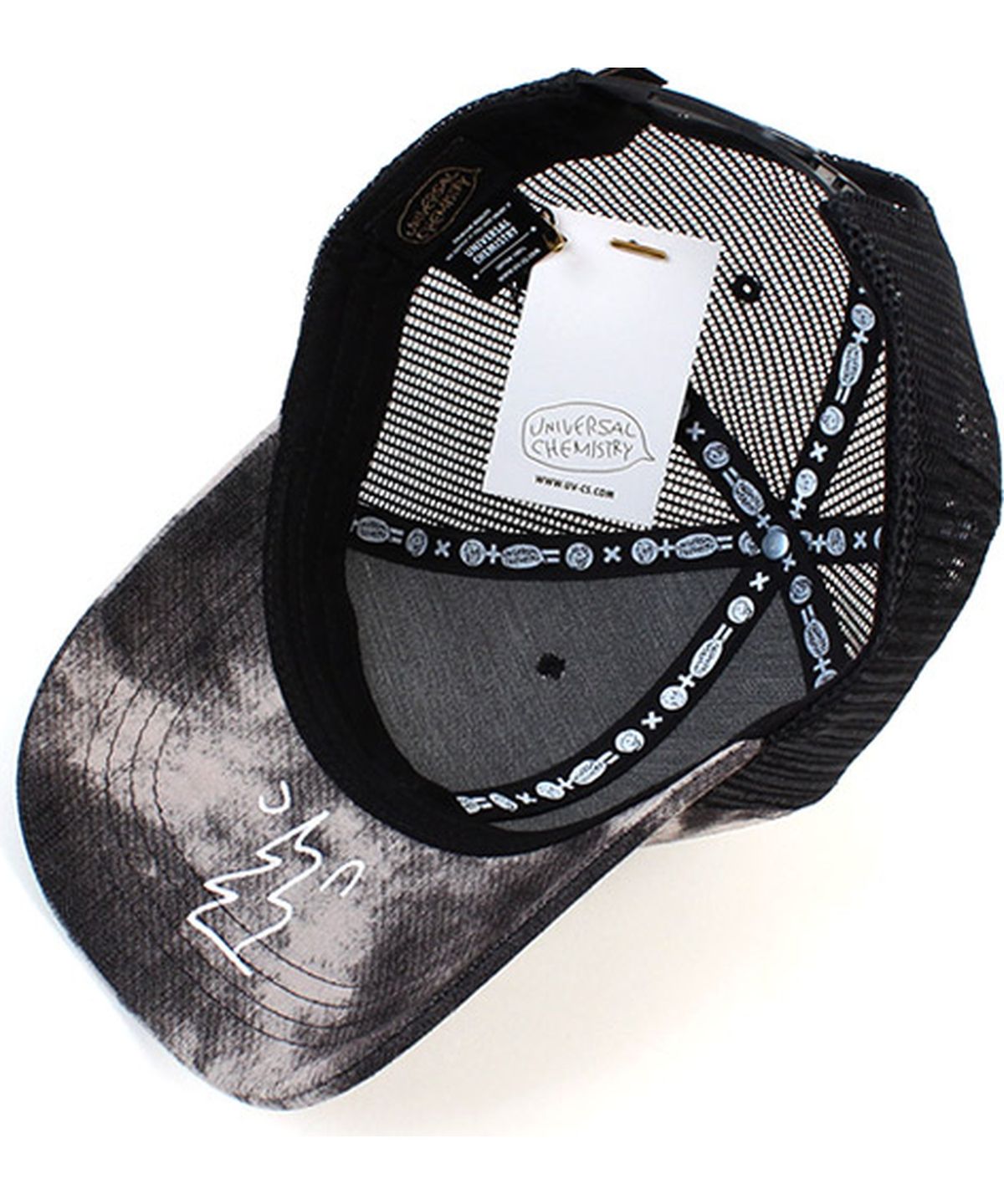 유니버셜 케미스트리(UNIVERSAL CHEMISTRY) Dyed Black Meshcap 나염매쉬캡