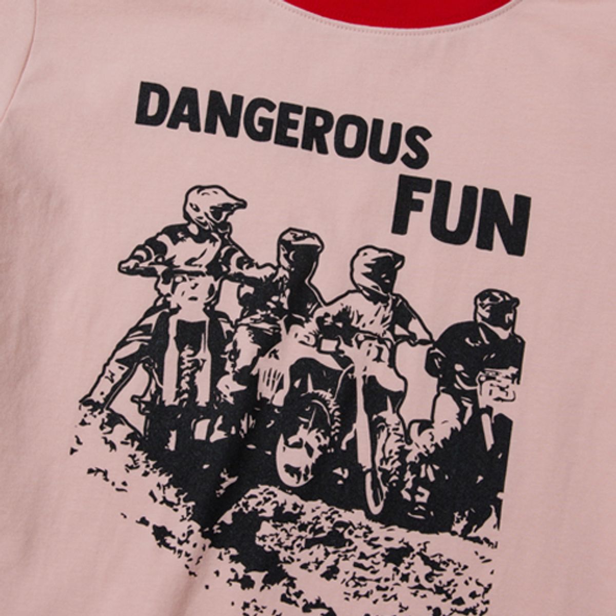 크루치(KRUCHI) DANGEROUS FUN CROP T-SHIRT (APRICOT)