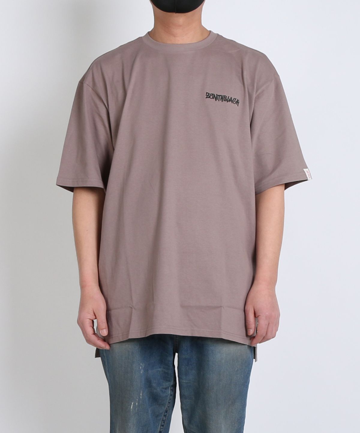지블랙(ZBLACK) 100 오가닉 코튼 데일리 싸인 로고 반팔 티셔츠(ash brown)